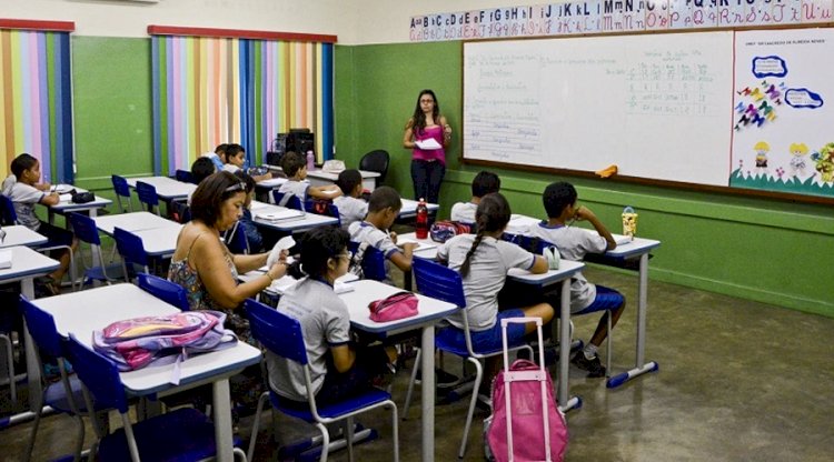 Quase mil escolas do ES apresentam irregularidades