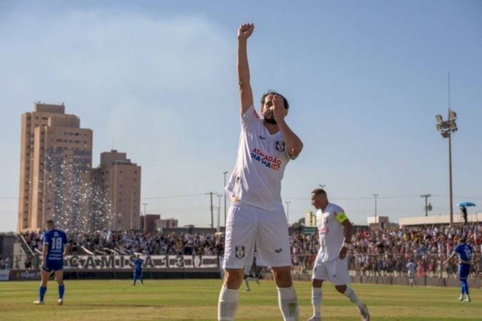 Vitória é derrotado pelo Ceilândia e está eliminado da Série D