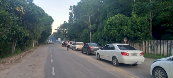 ES-010 em Aracruz é fechada em protesto contra marco temporal