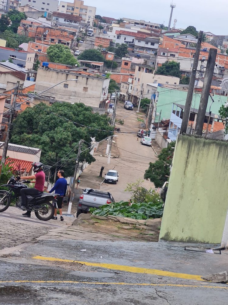 Operação apreende menores envolvidos no tráfico de drogas em Aracruz