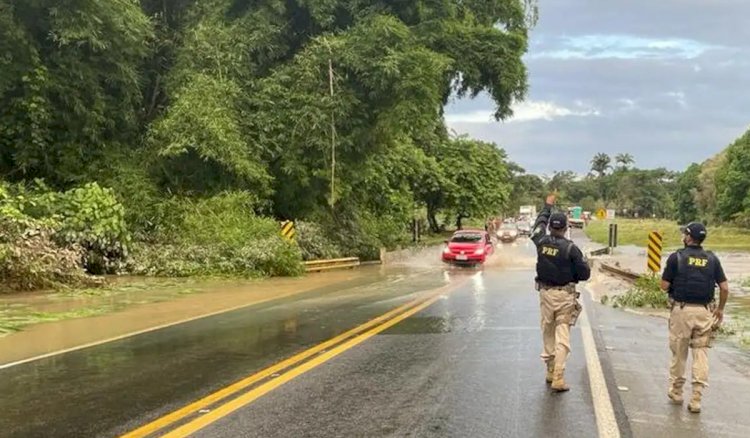 Quase 100 mortes e mais de 1.330 acidentes são registrados em rodovias federais no ES em 2024