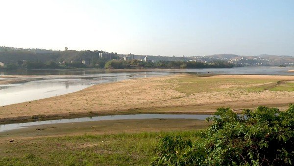 Rio Doce atinge nível mais crítico dos últimos seis anos