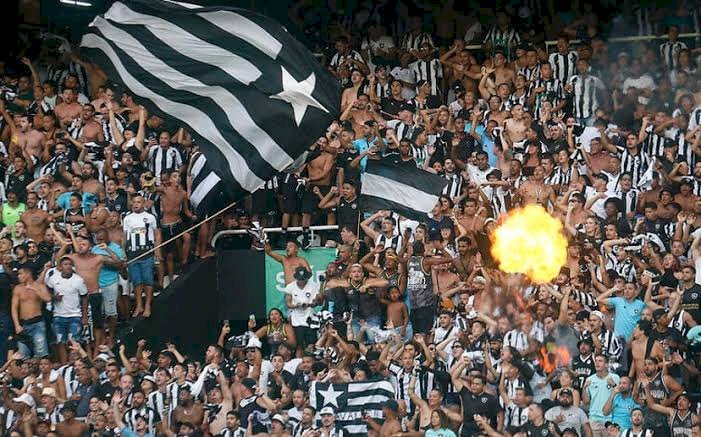 Botafogo conquista o tricampeonato brasileiro