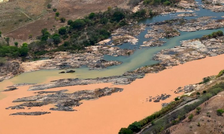 Samarco lança plataforma para indenização definitiva por lama no Rio Doce