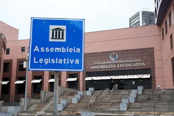 Reajuste salarial de 4,5% a servidores ativos e inativos é aprovado pela ALES