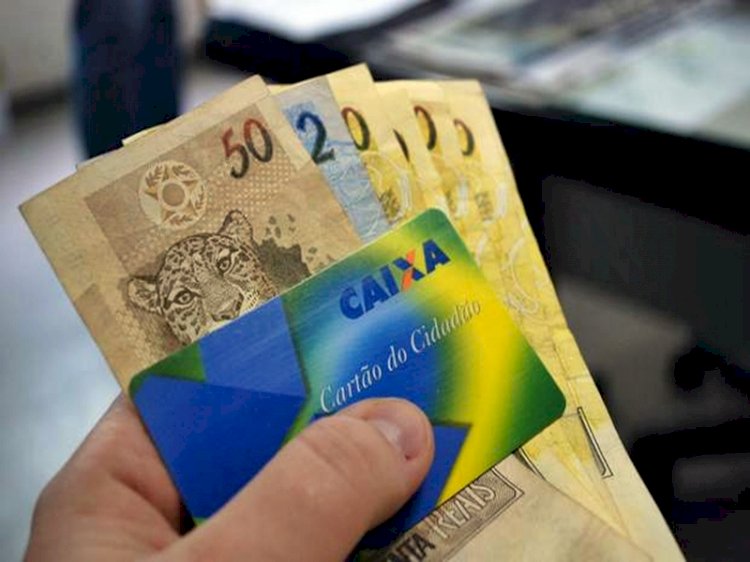 Caixa paga abono salarial para 3,8 milhões trabalhadores hoje