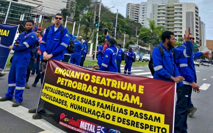 Trabalhadores do Estaleiro Jurong de Aracruz protestam contra a Seatrium